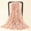 Damen rosa Blumen Druck Chiffon Schal, leichter Sommer Strand Tuch und Urlaub Wickel. - Chiffon-Pfingstrosen in Rosa