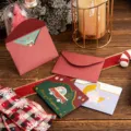 Kerst vouwbare wenskaartenset met rode enveloppen en schattige feestelijke ontwerpen. - Mix-en-matchstijlen