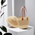 Borsa tote in paglia intrecciata e cappello da sole coordinato per vacanze al mare - Set Cappello & Borsa / Fondo riso multi-cerchio