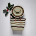 Borsa tote in paglia a righe fatta a mano e cappello da sole abbinato per vacanze al mare - Set Cappello & Borsa / Beige, caffè scuro e bianco latte