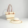 Set borsa da spiaggia in paglia intrecciata e cappello a tesa larga per le vacanze - Set Cappello & Borsa / Righe Beige & Cachi