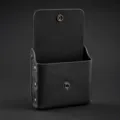 Zwarte lederen klinknagel heuptas detail, retro heren mini opbergtas met drukknoppen. - Zwart