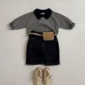 Kinder gestreiftes Polohemd Jeansshorts Gürteltasche Set Sommer lässiges Kinderoutfit - Aprikose