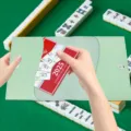 Minimalist PU leather mahjong card storage case with magnetic snap, protective cover. - Light Green