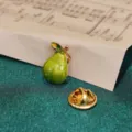 Enamel pear brooch pin green fruit badge retro lapel pin cute aesthetic clothing accessories - Green Pear Pin