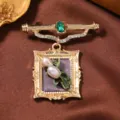Vintage westerse stijl barok parel edelsteen broche hof retro luxe corsage speld sieraden - Romeinse Stang Hangende Narcis