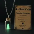 Leuchtende Geist Katze Halskette in Glasflasche mit Adoptivzertifikat Anhänger für Halloween - Katzen-Stil