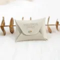 Busta in pelle PU per confezione di gioielli anello collana con bottone a pressione regalo - 7*5cm / Beige