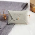 Busta in ecopelle PU grigia con bottone a pressione dorato per la custodia di gioielli. - 7*5cm / Grigio