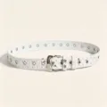 Ceinture mode blanche avec œillets en étoile et boucle en métal, vue rapprochée détaillée. - Style Ajouré Étoile (1811) / Largeur 2.8cm Longueur 103cm / Blanc