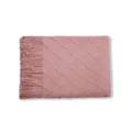 Hermosa manta de punto rosa con elegante patrón de rombos y flecos para sofá y cama. - Rosa