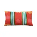 Bunter rechteckiger Kissenbezug mit geometrischem bunten Streifen-Muster fuer Sofa. - PE7193P-1