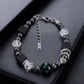 Gros plan détaillé du bracelet de mode avec pierres de lave volcanique, cristaux et acier. - Bracelet Réglable en Cristal de Pierre Volcanique (S0047-A)