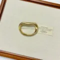 Vintage gold irregular heart brooch, minimalist metal pin corsage for women fashion accessories. - Gold Oval Brooch (XZ0160)