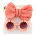 Charmantes rosa Gänseblümchen-Sonnenbrillen- und Schleifen-Stirnband-Set für Kleinkinder - Gänseblümchen Sonnenbrille + Netz Stirnband Set / Wassermelonenrot