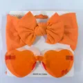 Lebhaftes orangefarbenes Stoffstirnband mit Schleife und Herz-Sonnenbrille für Kinder - Stirnband- und Brillenset / Orange Stirnband