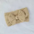Diadema elástica suave de nailon para bebé con lazo de punto de trenzas en color caqui - Estilo de Lazo Torcido / Caqui Claro