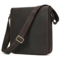 Detalle de bolso bandolera marrón vintage de cuero genuino, bolso mensajero de piel de vaca. - Marrón Oscuro