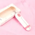 Mini LED huisdier nagelknipper met doos, roze en wit verzorgingsgereedschap voor kat en hond. - 1e generatie LED nagelschaar - Roze