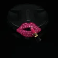 Dettaglio accessorio DIY labbra strass, decorazione brillante per custodia cellulare. - Labbra di rossetto (rosa acceso)