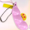 Pink Heart Squeeze Edamame (String with Bead Chain)