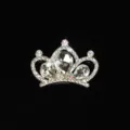 Dettaglio accessorio per capelli in lega con corona di strass, tiara di cristallo lucente. - Bianco