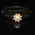 DIY fiore strass fatto a mano accessorio lega perla decorazione per custodia - Centro del fiore in perla dorata (A0005-1)