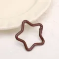 Brauner Stern-Feder-Karabinerhaken, Metallclip für DIY-Schmuck und Taschenanhänger. - Dunkelbraun