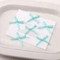 Piccoli fiocchi di nastro azzurro per artigianato fai da te e accessori per capelli. - 10 Pezzi/Confezione (Circa 2.5x2cm) / blu-verde