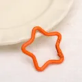 Oranger Stern Metall Feder Karabiner Haken DIY Schmuck Zubehoer fuer Taschen Schluesselring. - Orange