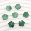 Cuentas acrílicas verdes en forma de flor de cinco pétalos para collares pulseras DIY. - Verde Oscuro y Blanco