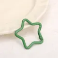 Grüne lackierte Fünfeck Feder-Karabiner DIY Schmuck Zubehör Taschenanhänger Schlüsselring - Dunkelgrün