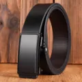 Herren lässiger schwarzer Automatik-Gürtel, langlebiges zahnloses Design Taillenband. - Glatte Flache Schnalle