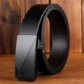 Ceinture automatique noire pour homme, élégante ceinture en cuir à cliquet pour le bureau - Boucle Texturée Sans Dents / 110cm / Noir