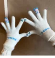 Confortables gants d'hiver en tricot pour femme avec joli design panda et écran tactile. - Ours de doigt - Blanc pur