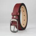 Cintura da donna in vera pelle bordeaux con elegante fibbia ad ardiglione in metallo. - rosso-marrone