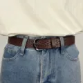 Ceinture en cuir marron ajourée pour femme avec boucle métallique, accessoire de jean. - Café