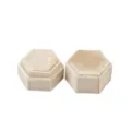 Boîte à bague en velours hexagonal beige, élégant étui de rangement bijoux pour mariage. - Boîte à Bagues Moyenne Hexagonale (G96) / Beige
