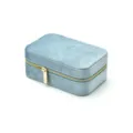Boîte à bijoux portable en velours bleu avec fermeture éclair dorée pour bagues et petits accessoires. - Bleu clair