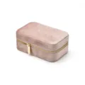 Boîte à bijoux compacte en velours rose avec fermeture éclair dorée pour ranger vos bagues. - Rose
