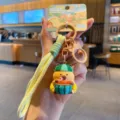 Süßer Kapibara Insel Schlüsselanhänger, niedlicher Cartoon Tier Taschenanhänger für Kinder. - Wassermelone Kapibara / OPP-Beutel-Verpackung