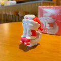 Chinesische trendige festliche Kaninchen Kunstharz Figur Tischdekoration kreatives Auto Ornament - Auf Der Toilette Sitzender Stil