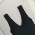 Canotta termica nera, top invernale elastico con scollo a V da donna, maglia smanicata calda. - Taglia unica / Top / Nero