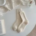 Damen Winter dicke Wollsocken, gemütliche gerippte Mittelsocken thermisch für den Alltag - Einheitsgröße / Weiß