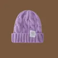 Gorro de punto morado para invierno, gorro cálido de punto trenzado con etiqueta tejida. - Púrpura