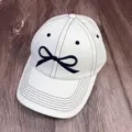 Casquette de baseball blanche homme femme, broderie de nœud mignonne, chapeau de soleil d'été. - Taille Unique Adulte Réglable / Blanc - nœud noir