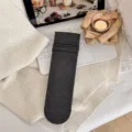 Calcetines de tubo medio acanalados en gris oscuro para mujer, calcetines casuales de algodón de otoño. - Gris oscuro