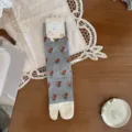 Korean style grey split toe socks with retro small floral pattern, comfortable mid-calf socks. - One Size / Retro Grey Floral, 1 Pair