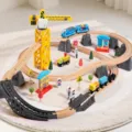 Kit de train en bois avec grue, rails et accessoires pour le jeu éducatif des enfants. - Forfait 1 (76 pcs Piste de Grue + Tête de Train Électrique)