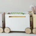 Chariot de rangement de jouets en bois pour enfants, roues lisses, belle organisation. - Blanc